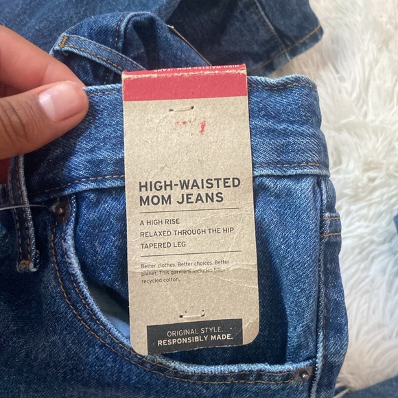 Levi's High Waisted Mom Jeans - Picture 9 of 14